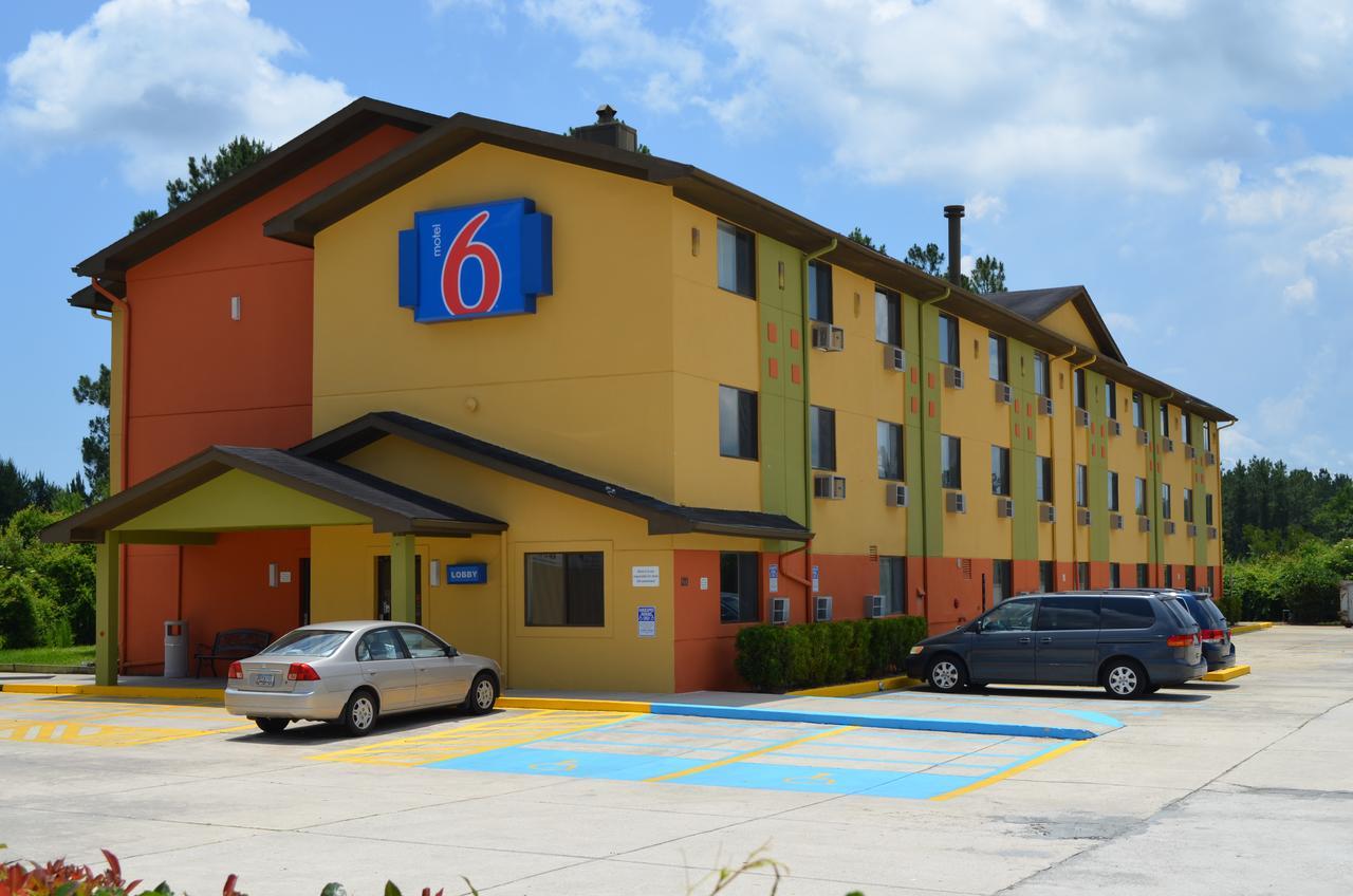 6 Kings Bay Naval Hotel 4*