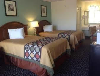6 Kings Bay Naval Hotel